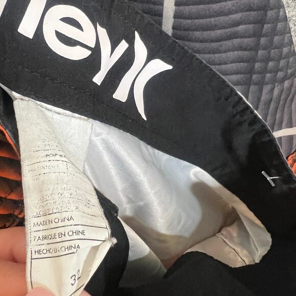 Hurley Swim Trunks Mens 32 Orange Black Beach Board Shorts Relax Pocket Y2K Logo - Picture 10 of 10
